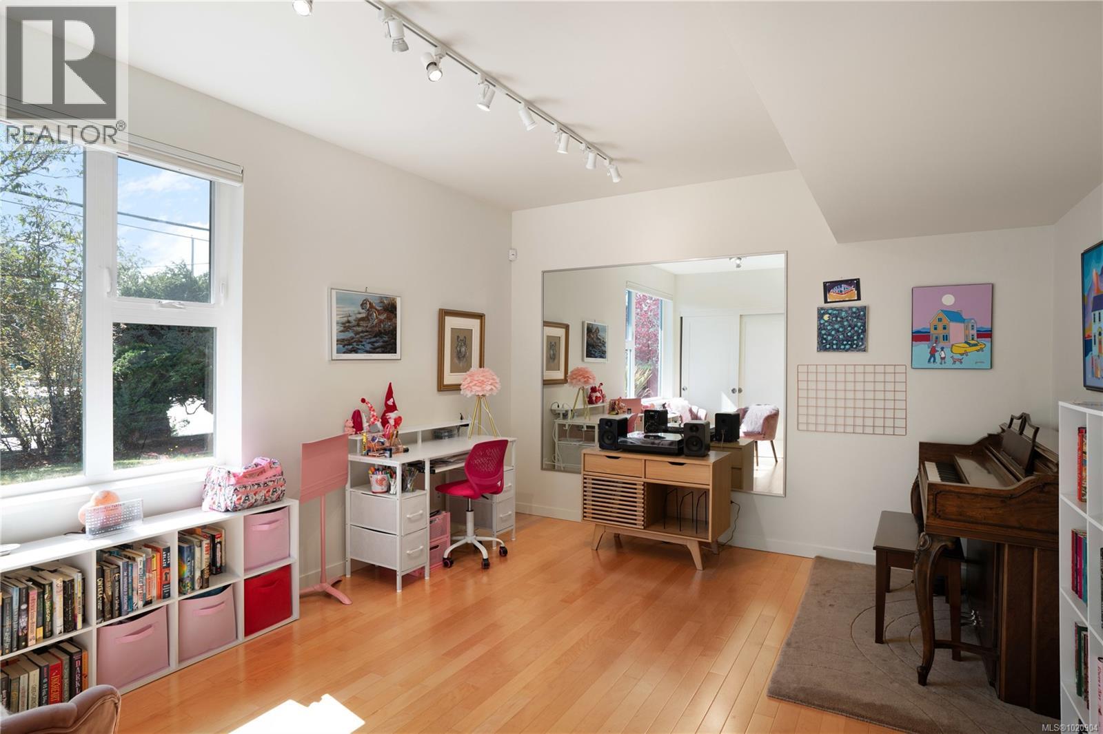  1530 Brooke Street, Victoria