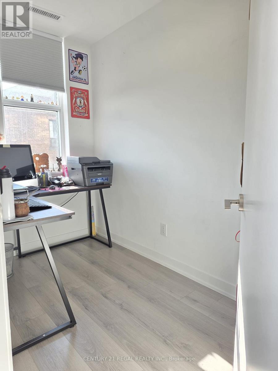 #207 1787 ST CLAIR AVE W. AVENUE - 9