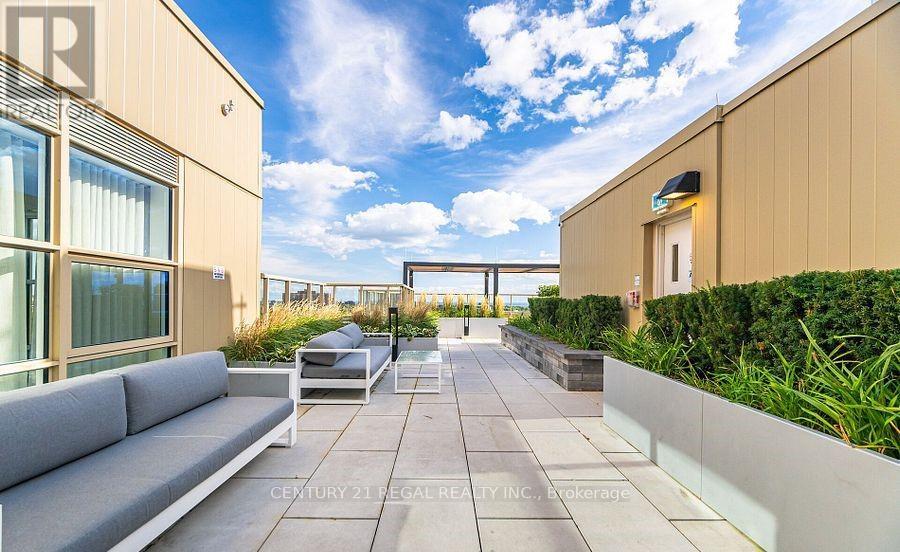 #207 1787 ST CLAIR AVE W. AVENUE - 28