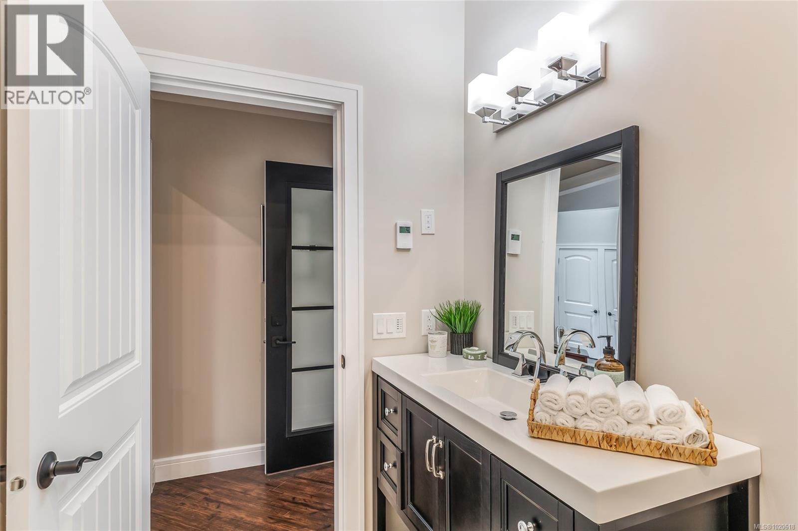 2200 Honey Wulff Close, Nanoose Bay