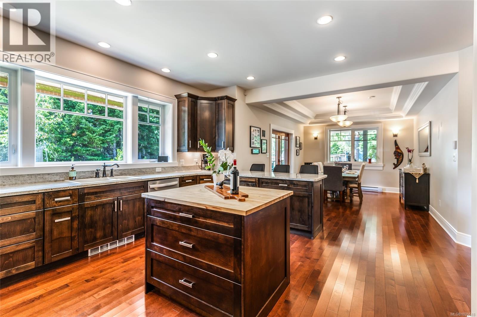 2200 Honey Wulff Close, Nanoose Bay