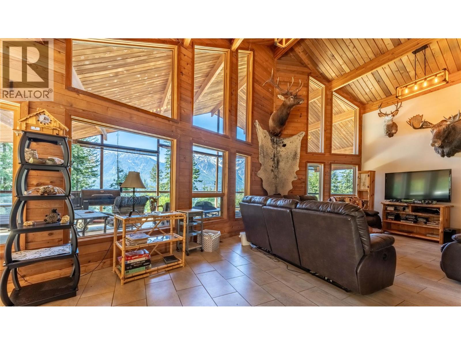 12437 BOSWELL Road, Boswell