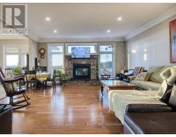 Family room - 2400 Effingham Street, Pelham, ON L0S1C0 Photo 16