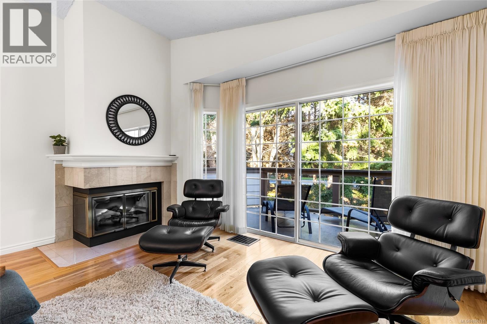 63 901 Kentwood Lane, Saanich