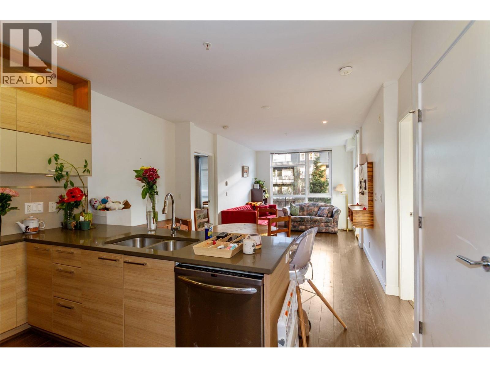 101 9150 UNIVERSITY HIGH STREET, Burnaby