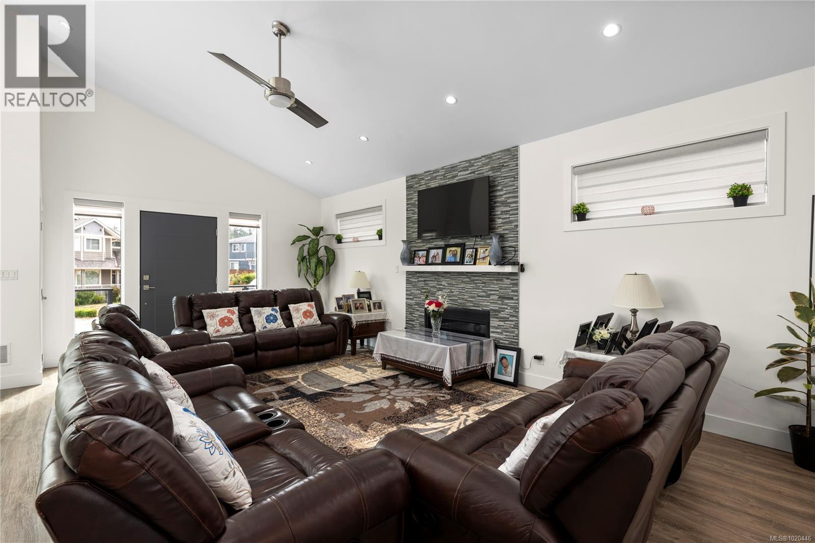 2270 Leighton Rd, Nanaimo