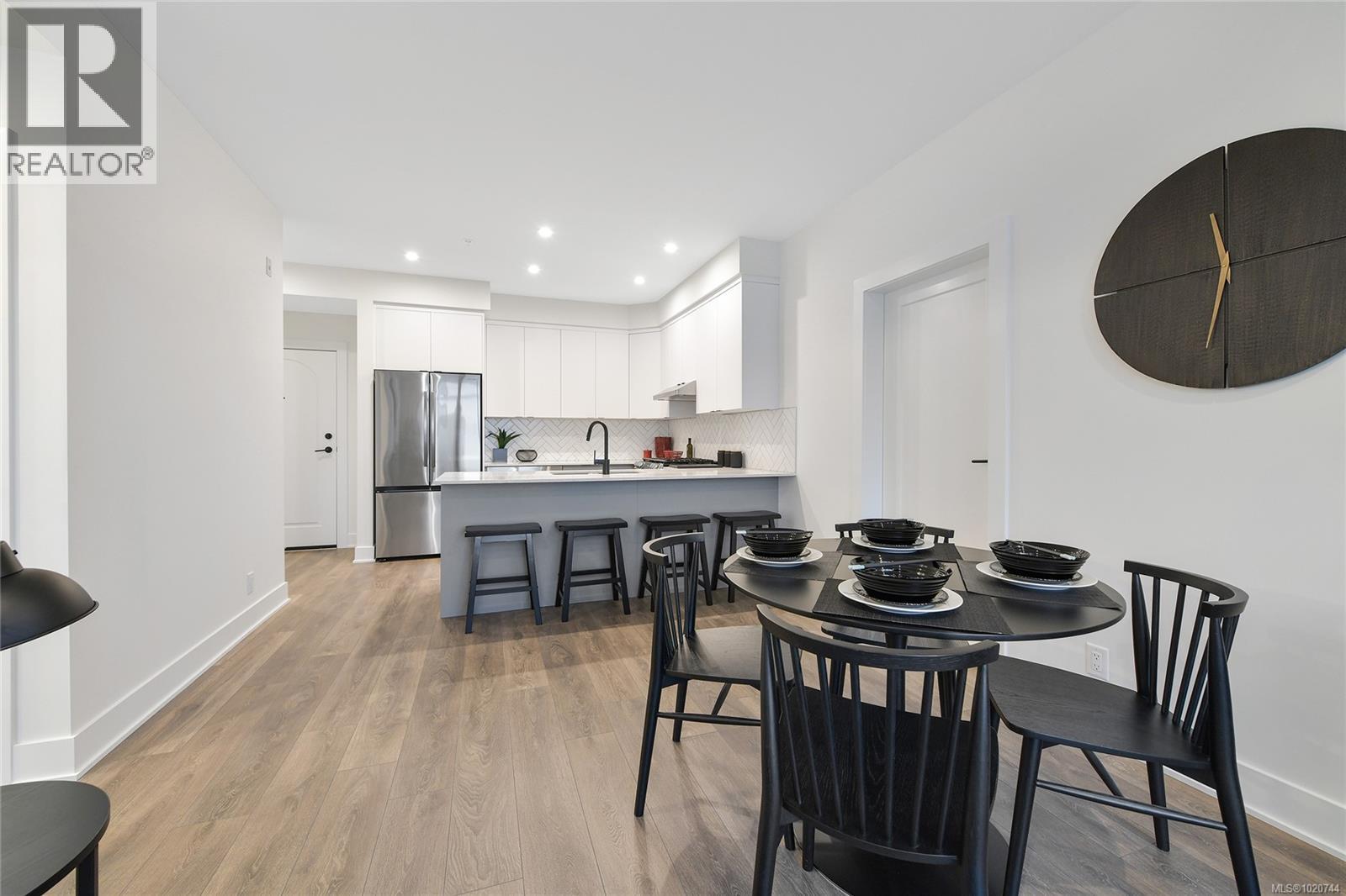 303 1110 Samar Cres, Langford