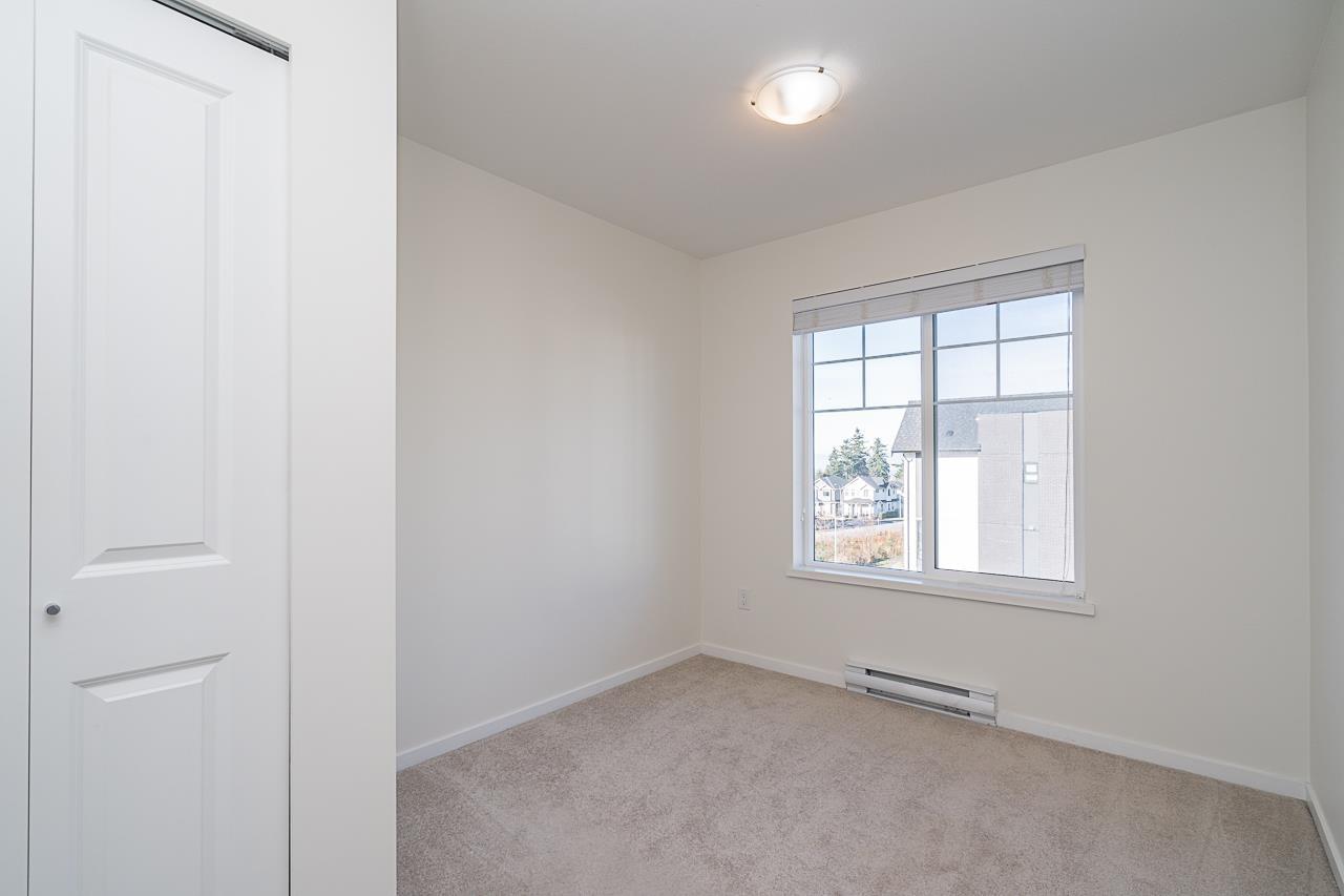 82 16678 25 AVENUE, Surrey