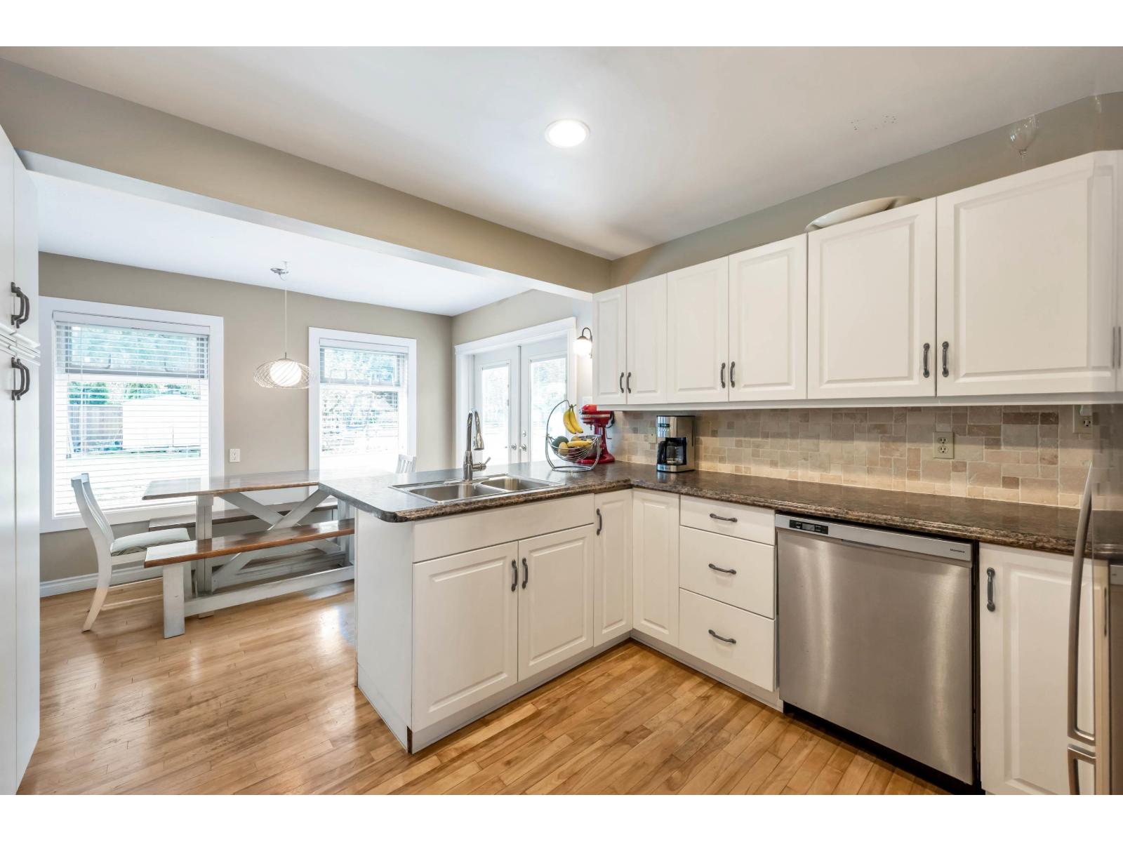 20464 95A AVENUE, Langley