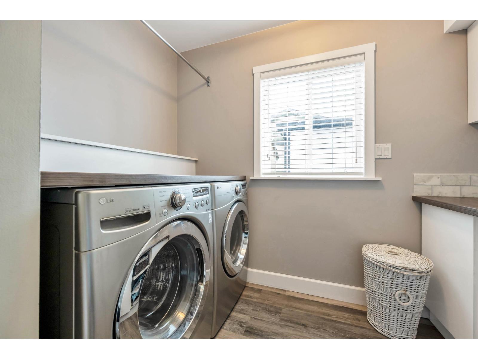 20464 95A AVENUE, Langley