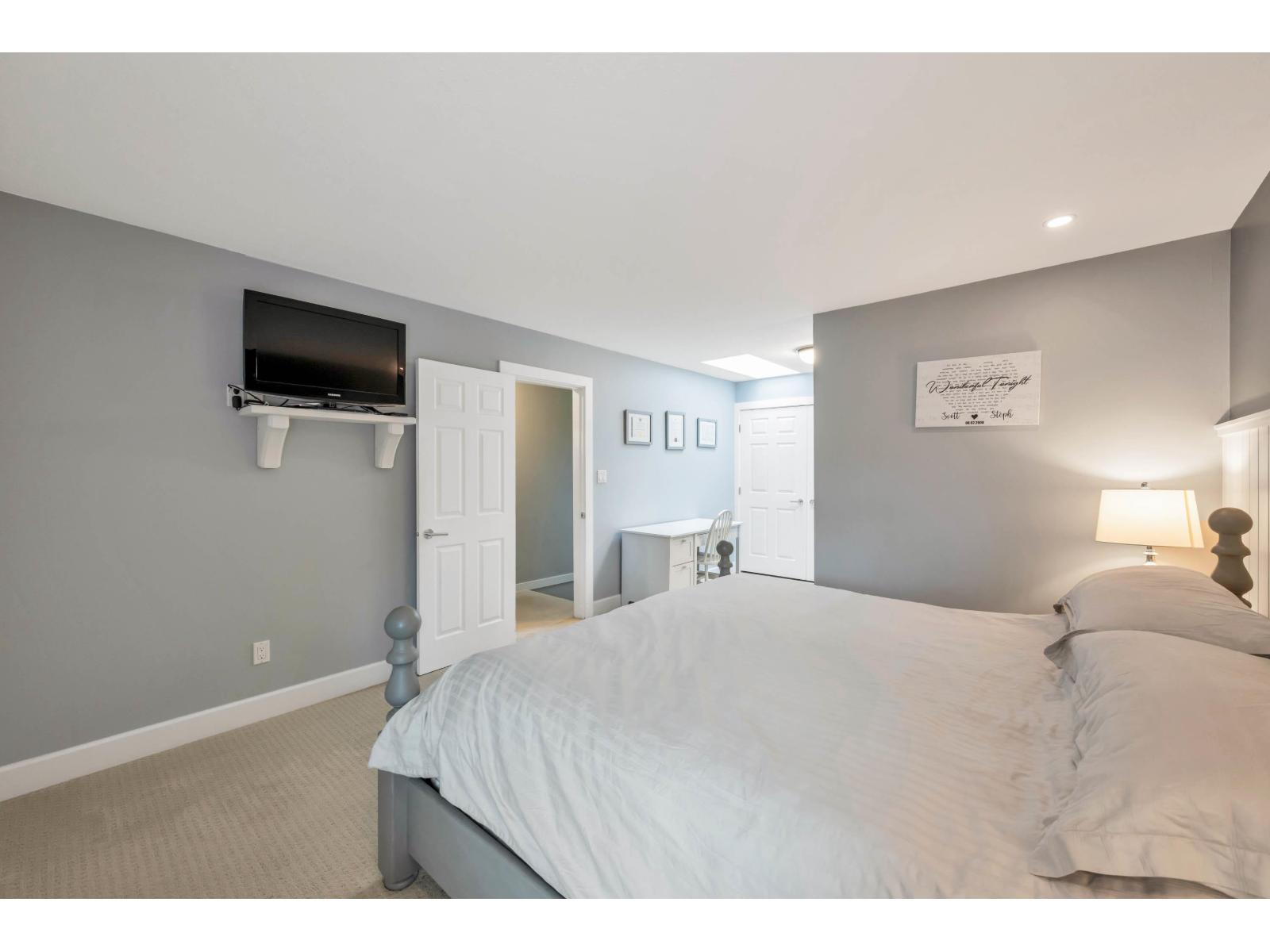 20464 95A AVENUE, Langley