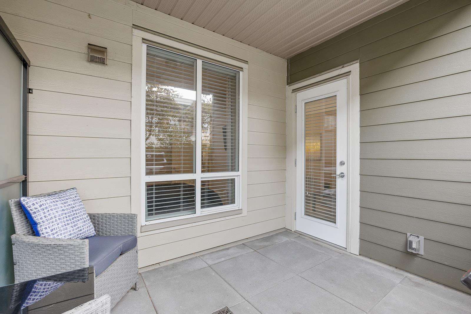 E106 20211 66 AVENUE, Langley