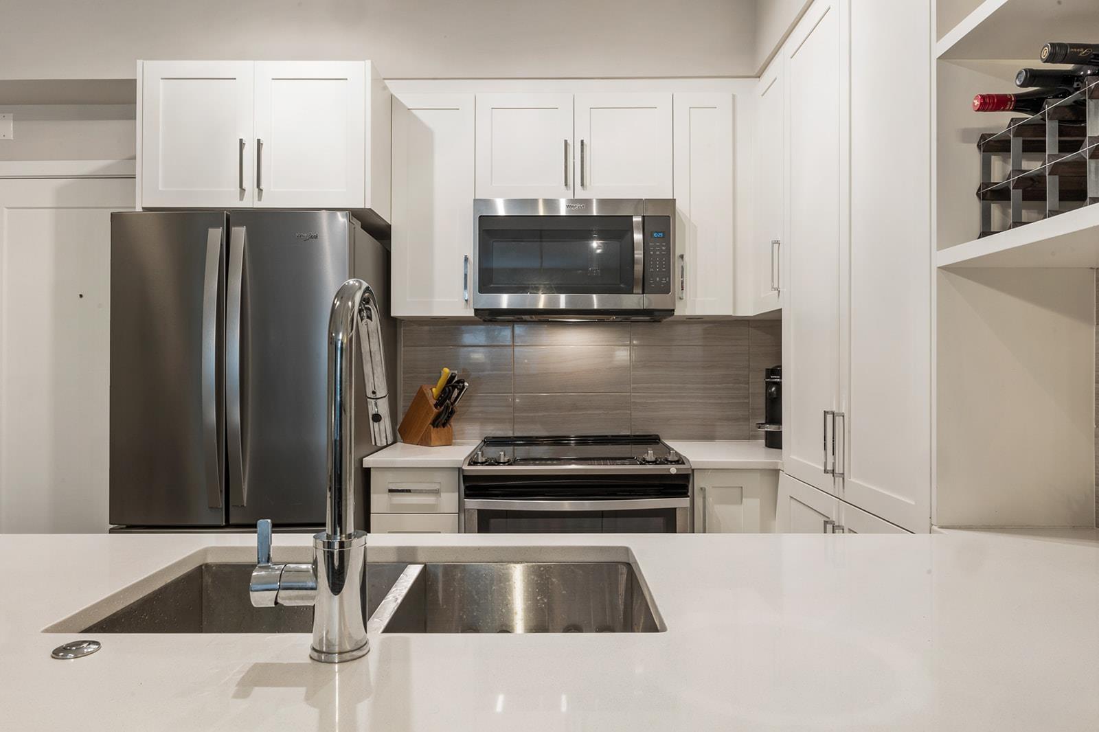 E106 20211 66 AVENUE, Langley