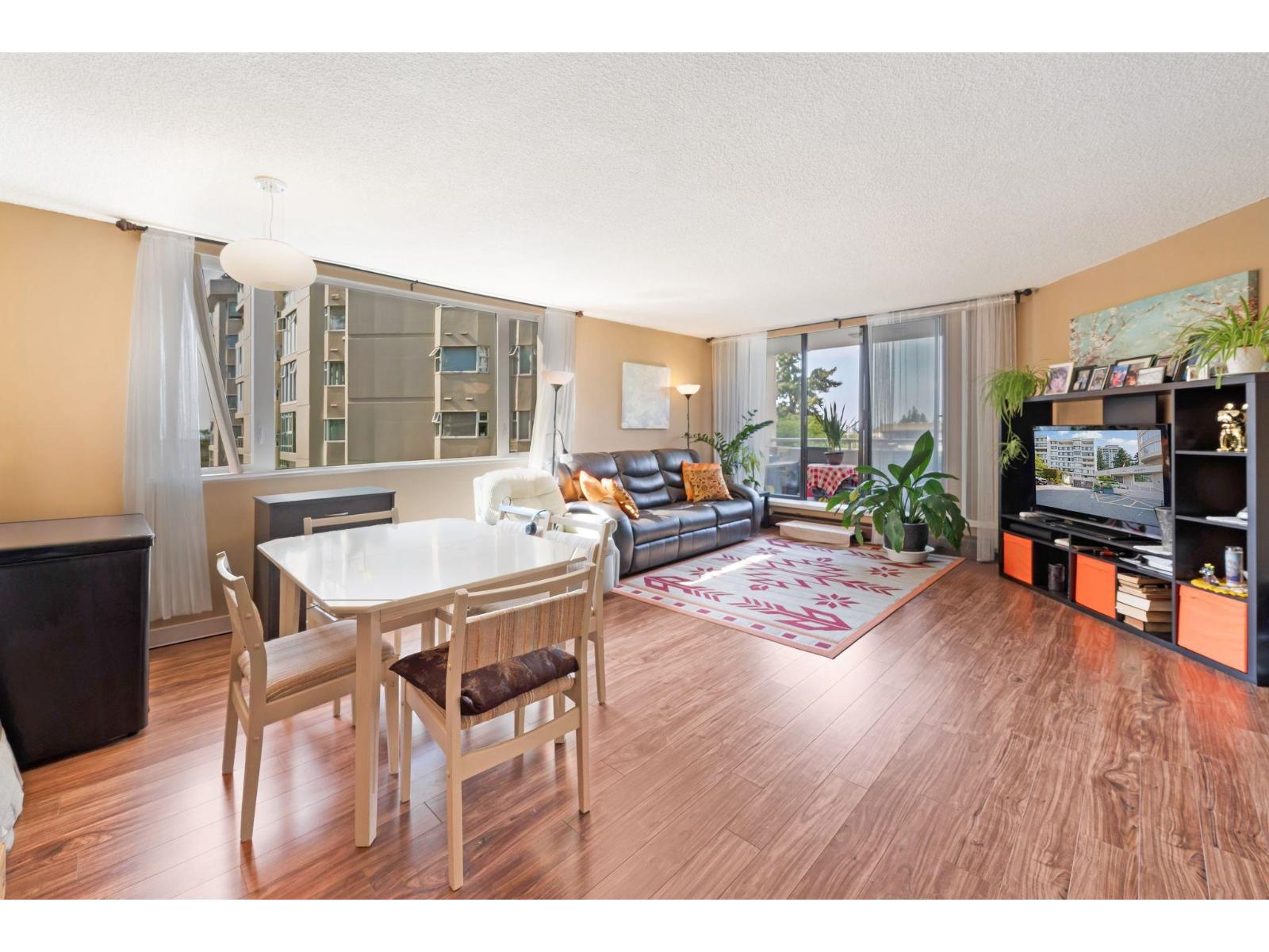 301 1442 FOSTER STREET, White Rock