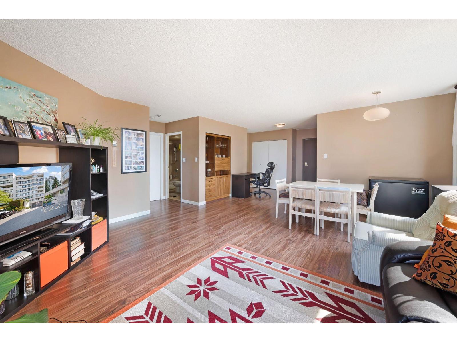 301 1442 FOSTER STREET, White Rock