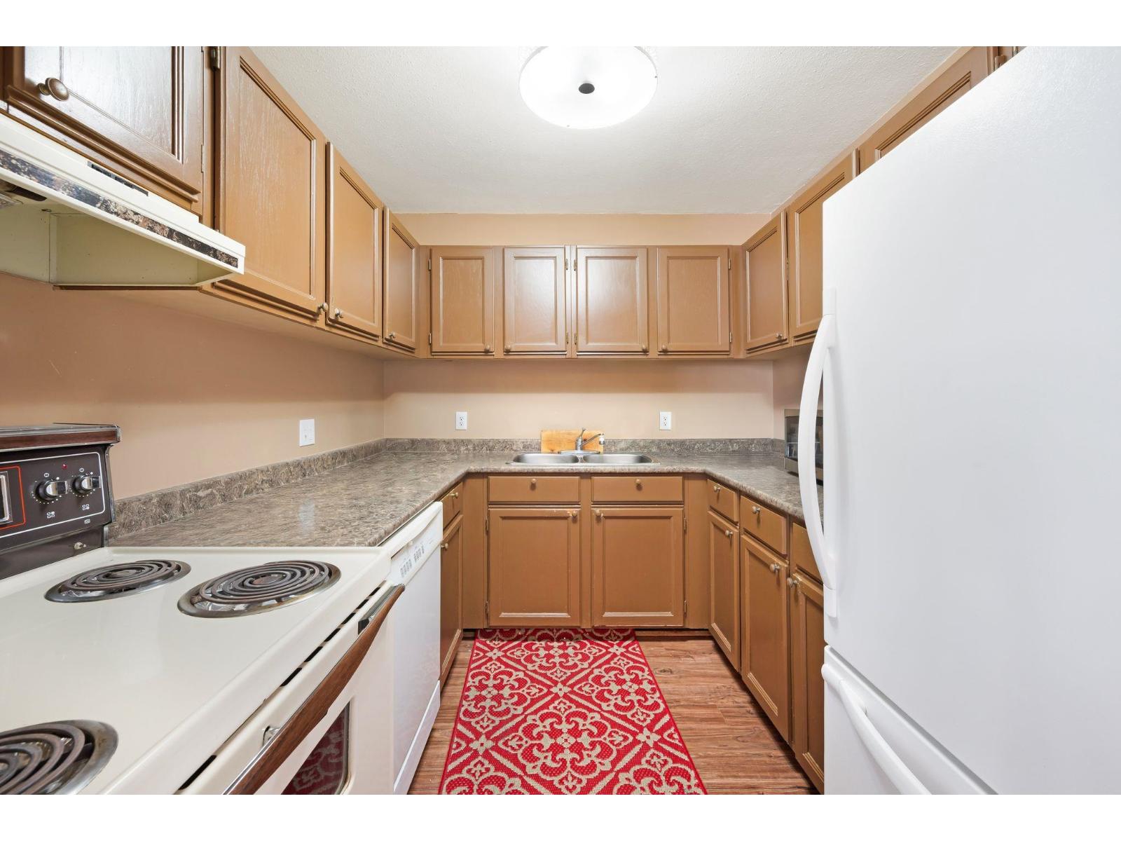 301 1442 FOSTER STREET, White Rock