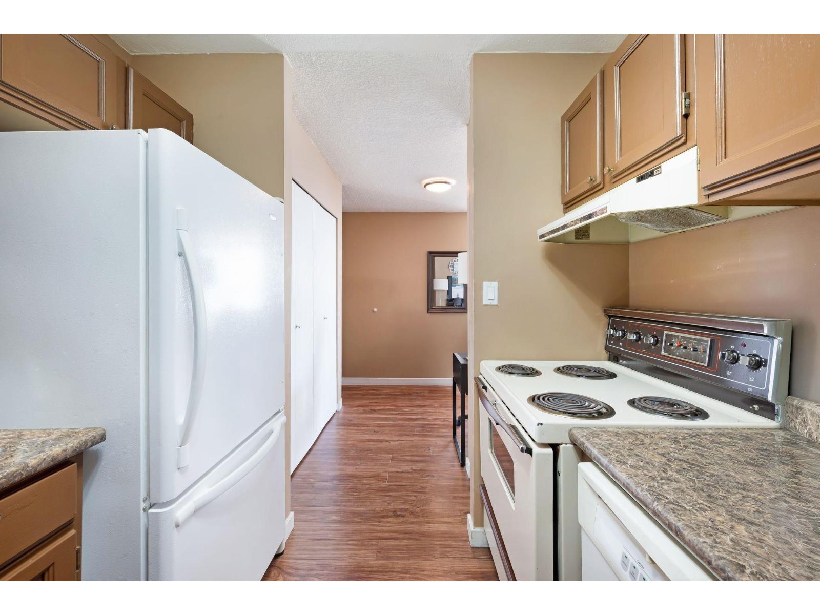 301 1442 FOSTER STREET, White Rock