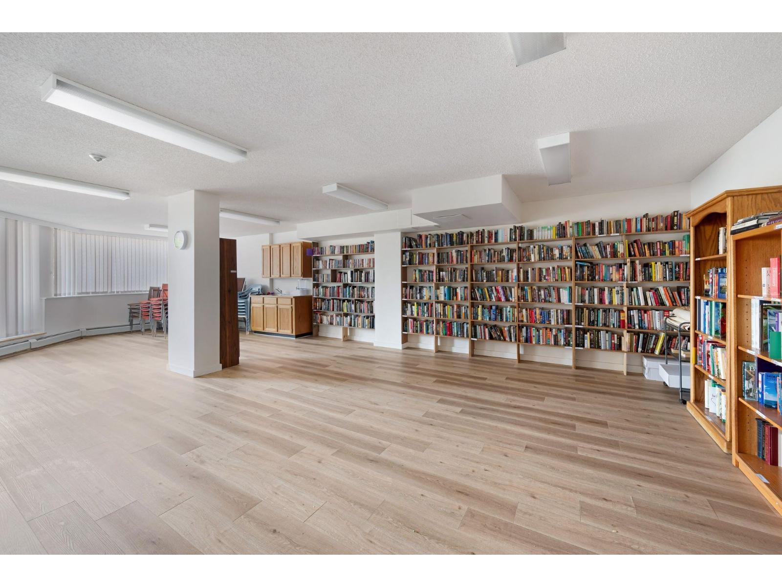 301 1442 FOSTER STREET, White Rock