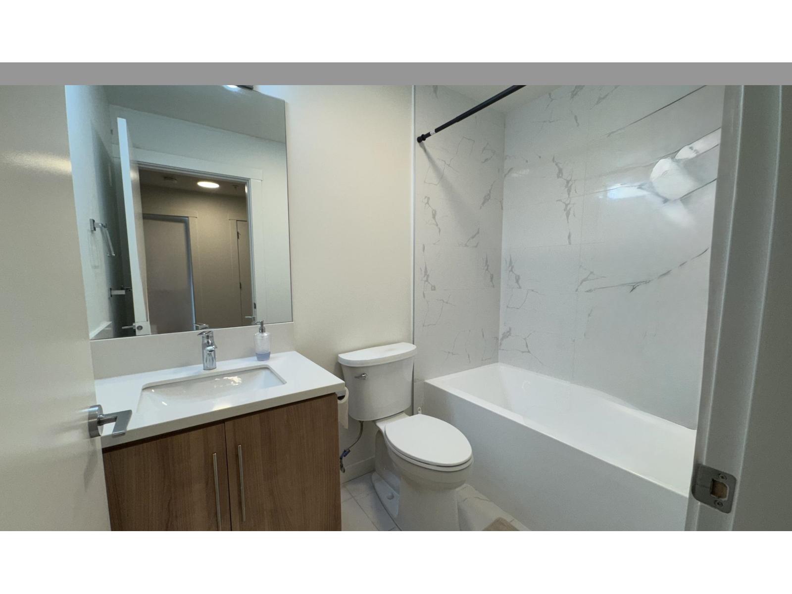 2XX 5420 208 STREET, Langley