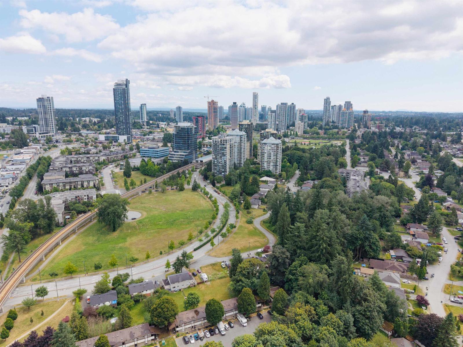 418 11077 RAVINE ROAD, Surrey