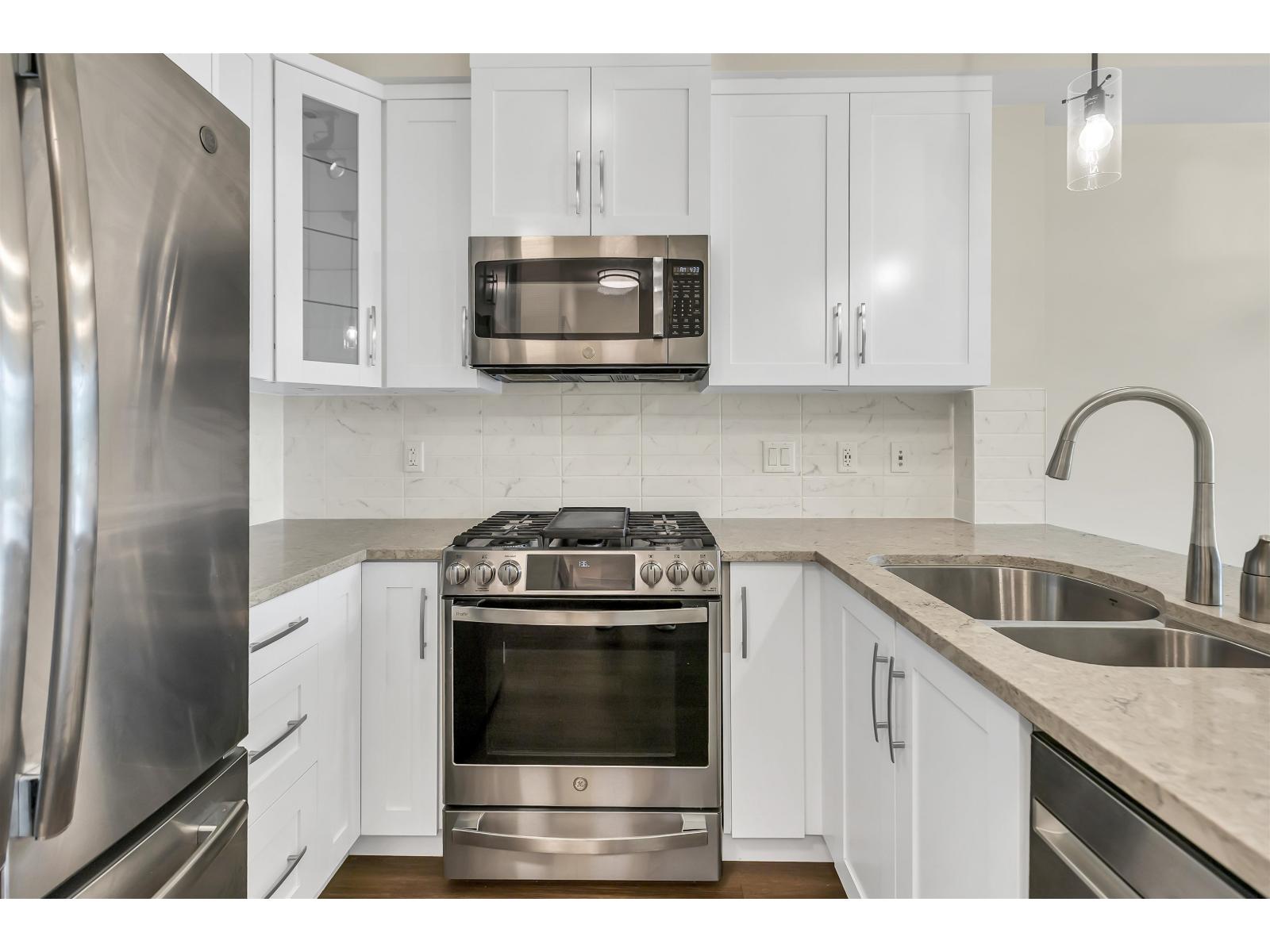 418 11077 RAVINE ROAD, Surrey