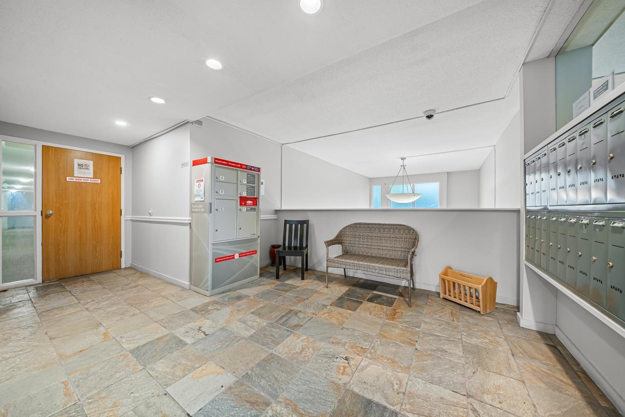 315 1850 SOUTHMERE CRESCENT, Surrey