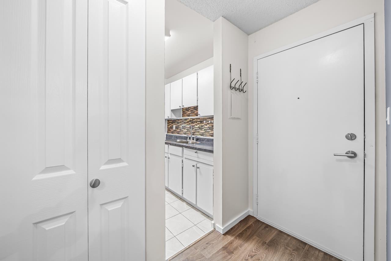 315 1850 SOUTHMERE CRESCENT, Surrey