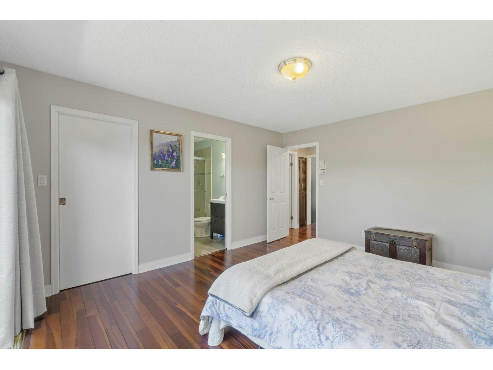 14437 CHARTWELL DRIVE, Surrey