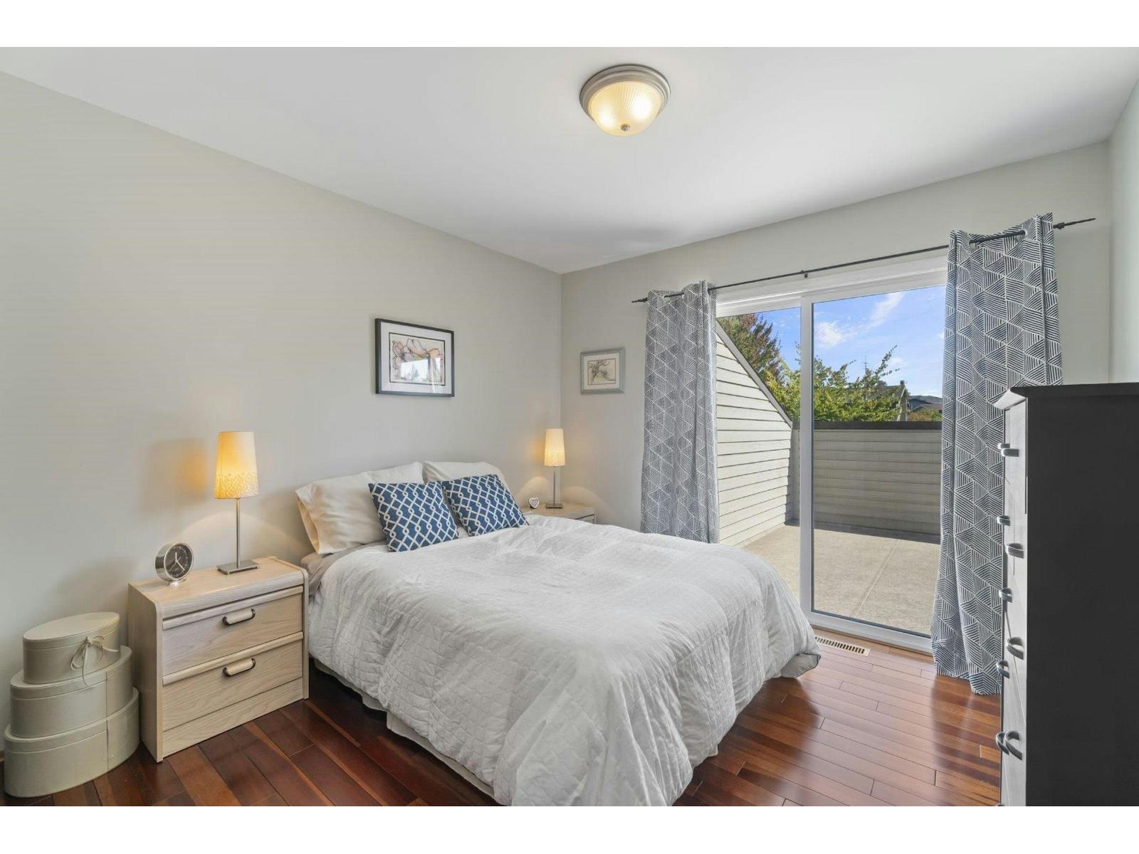 14437 CHARTWELL DRIVE, Surrey