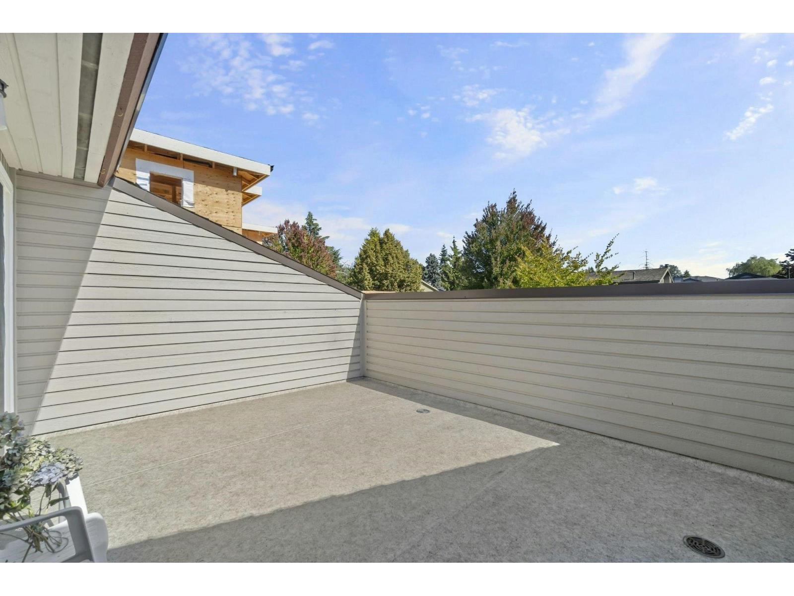 14437 CHARTWELL DRIVE, Surrey