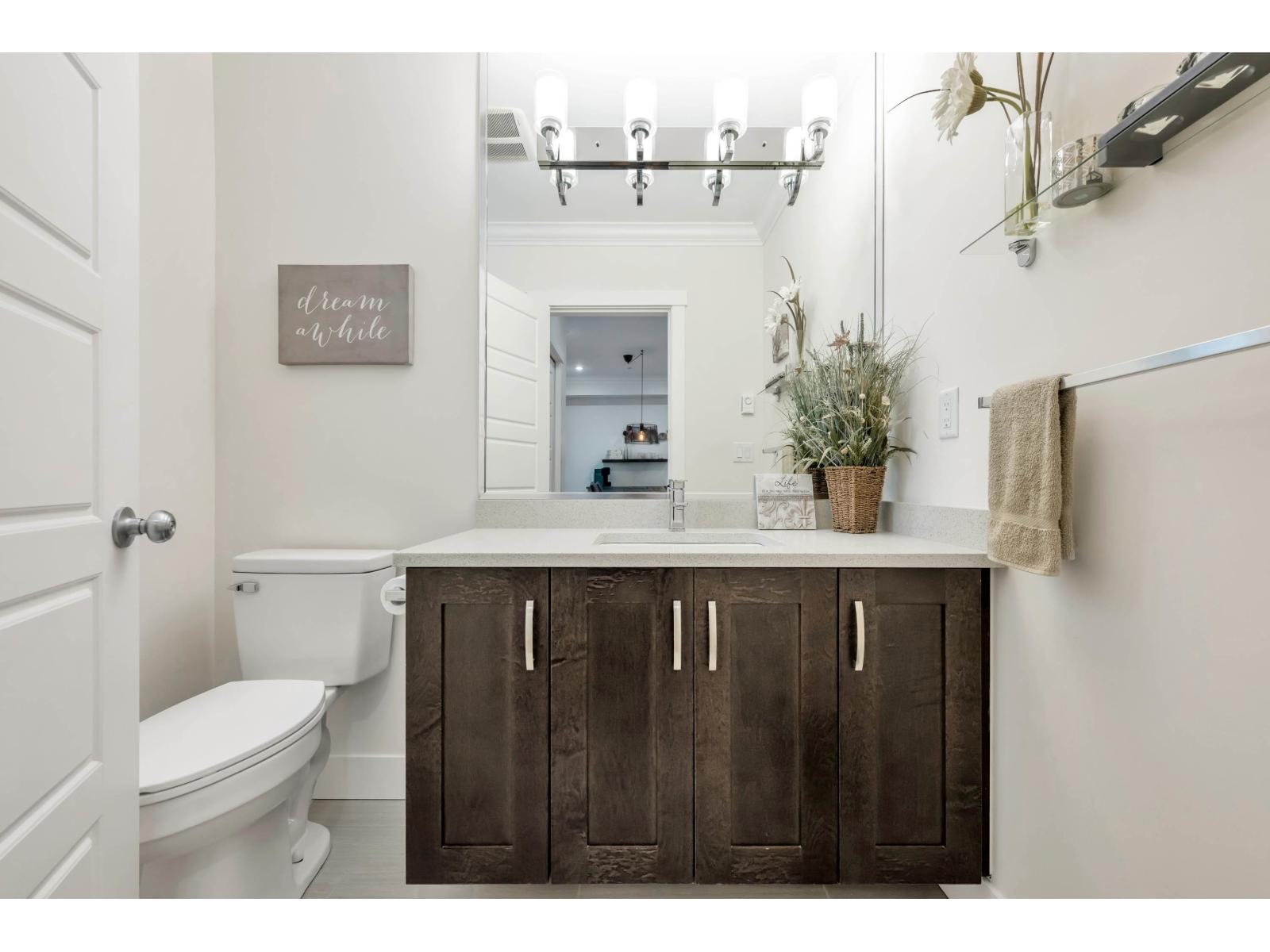 2 21017 76 AVENUE, Langley