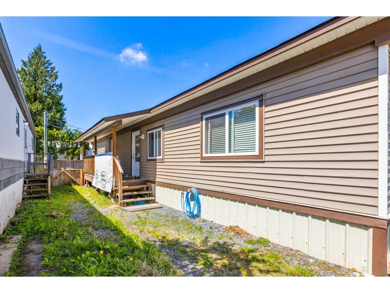 21B 26892 FRASER HIGHWAY, Langley
