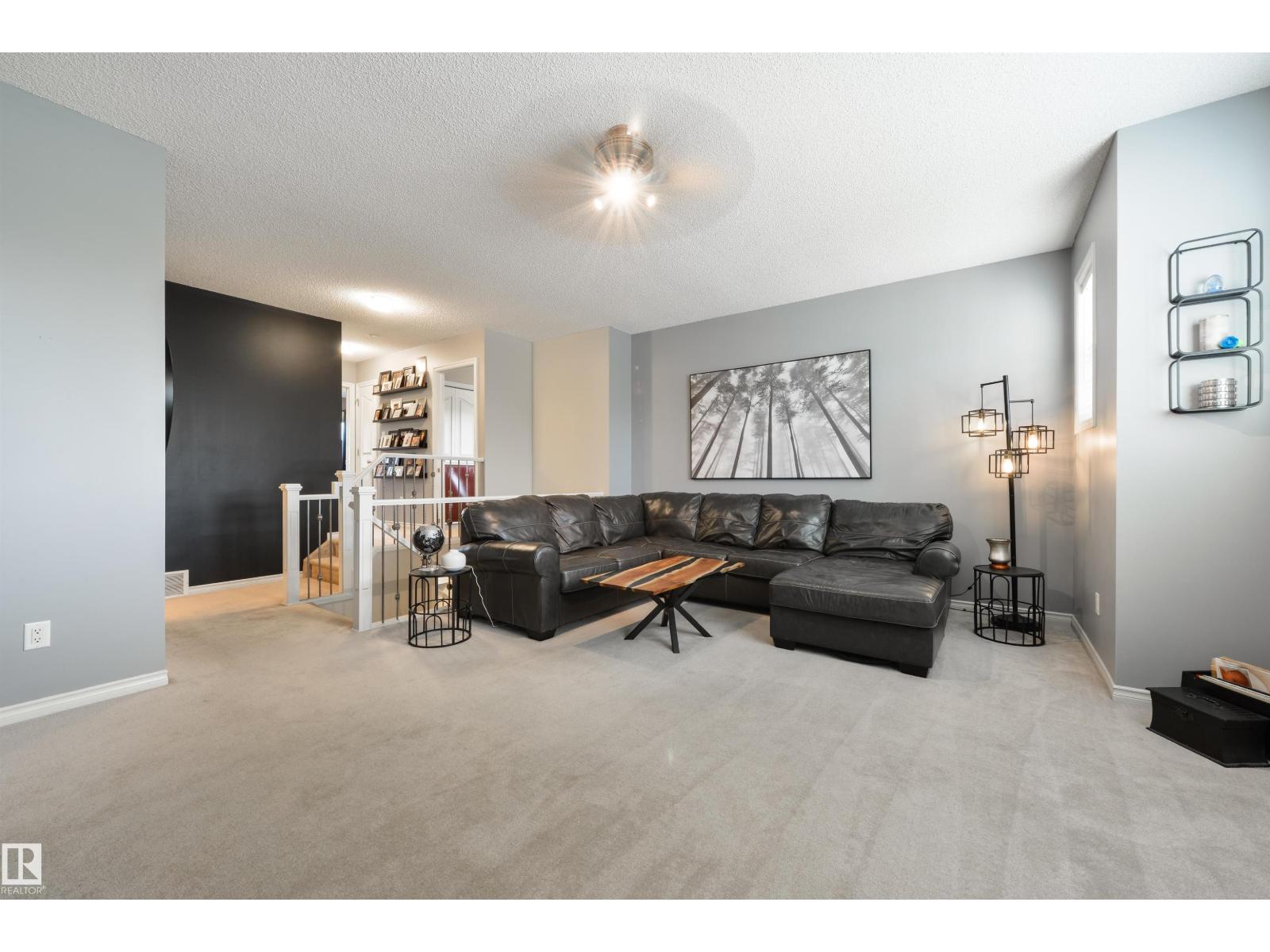 8504 16A AV SW, Edmonton