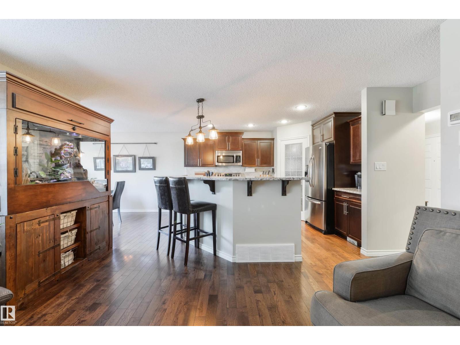 8504 16A AV SW, Edmonton