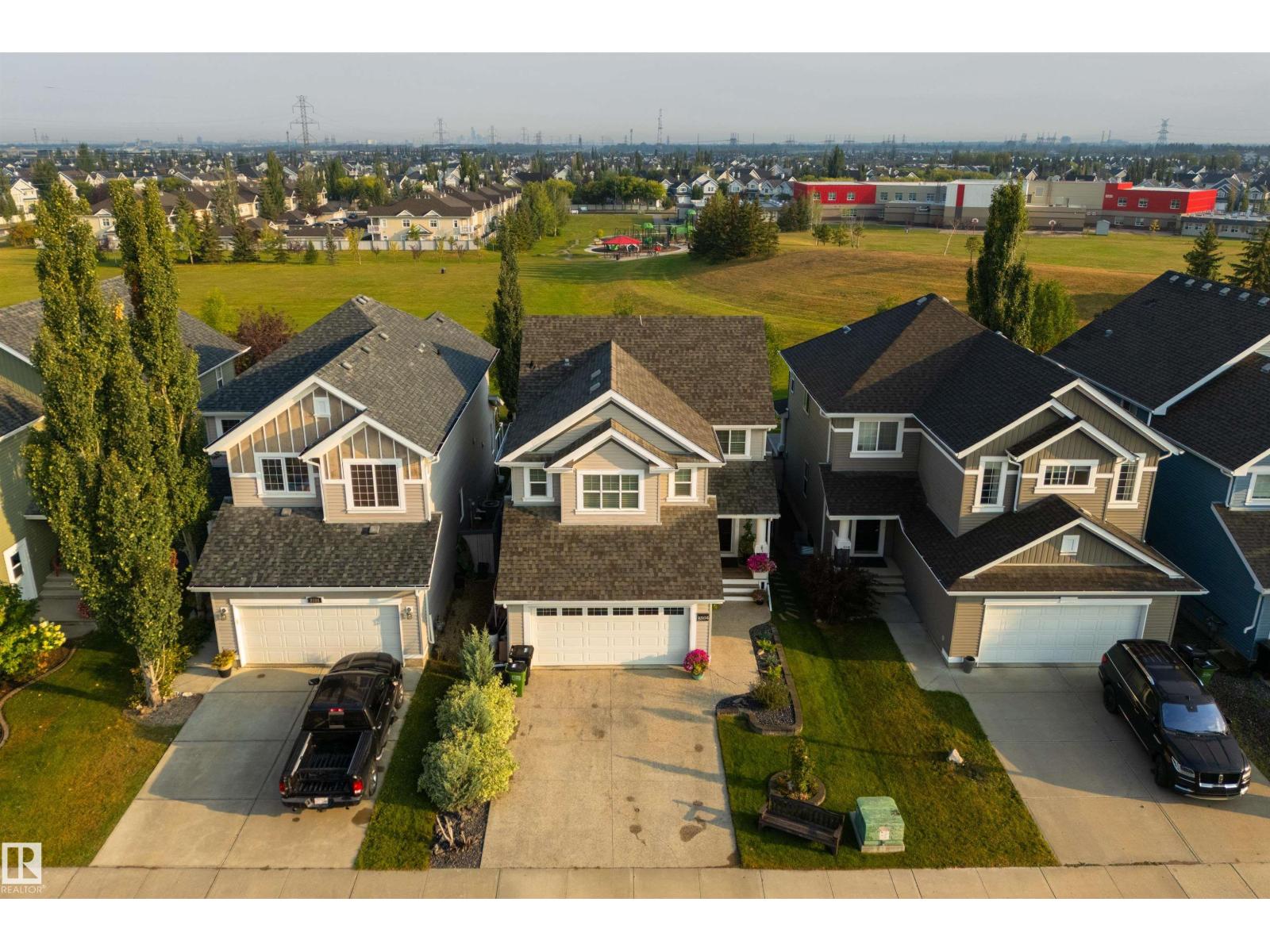 8504 16A AV SW, Edmonton