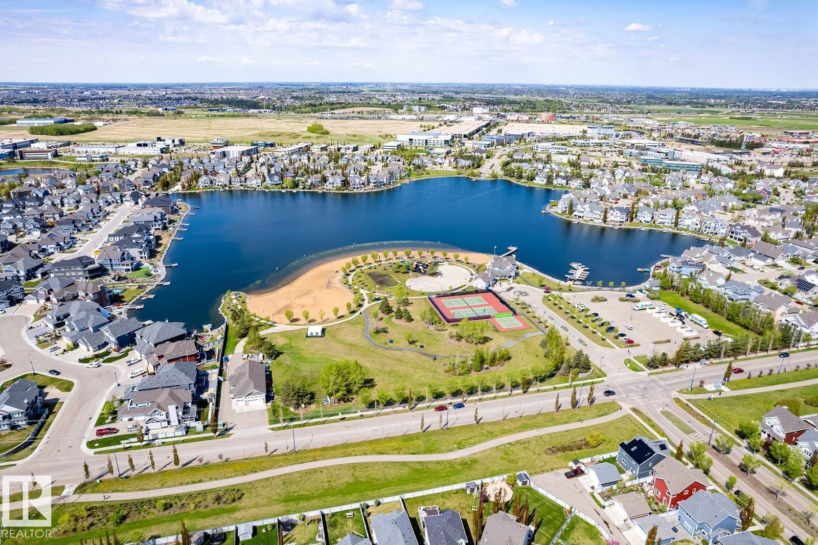 8504 16A AV SW, Edmonton