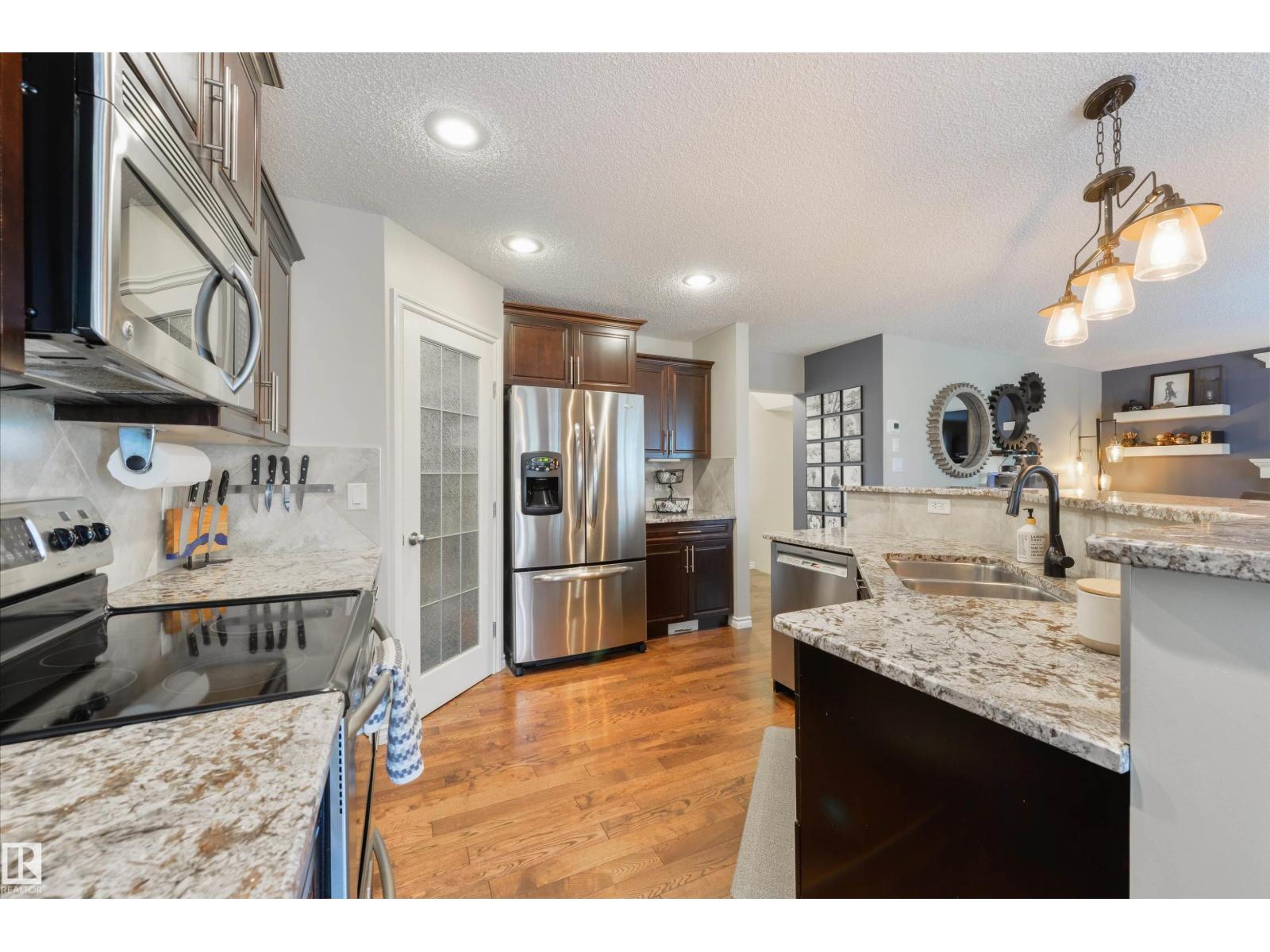 8504 16A AV SW, Edmonton