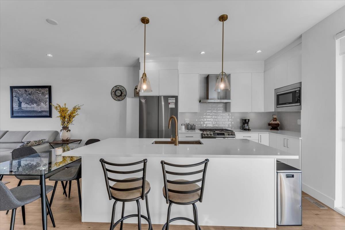 38 17458 100 AVENUE, Surrey