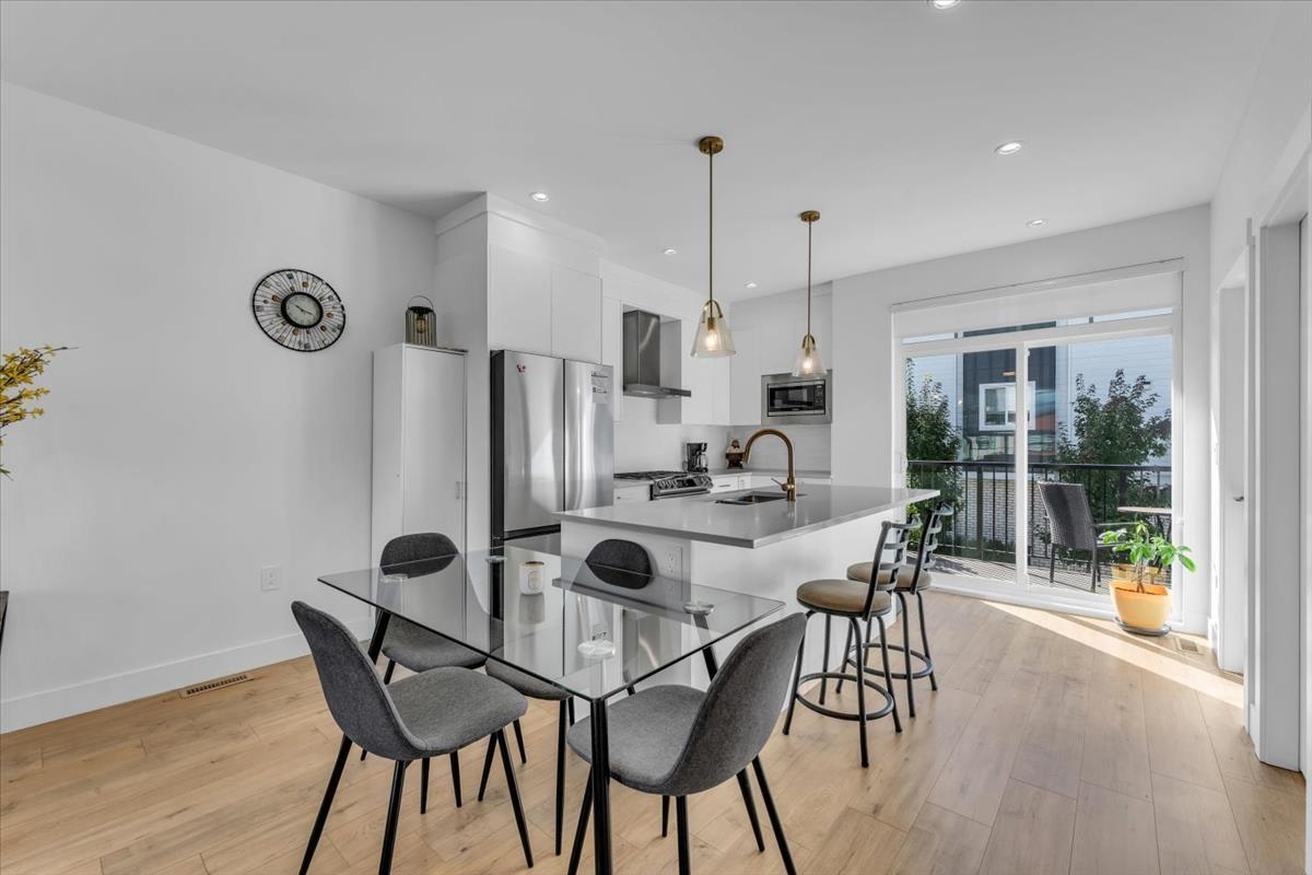 38 17458 100 AVENUE, Surrey