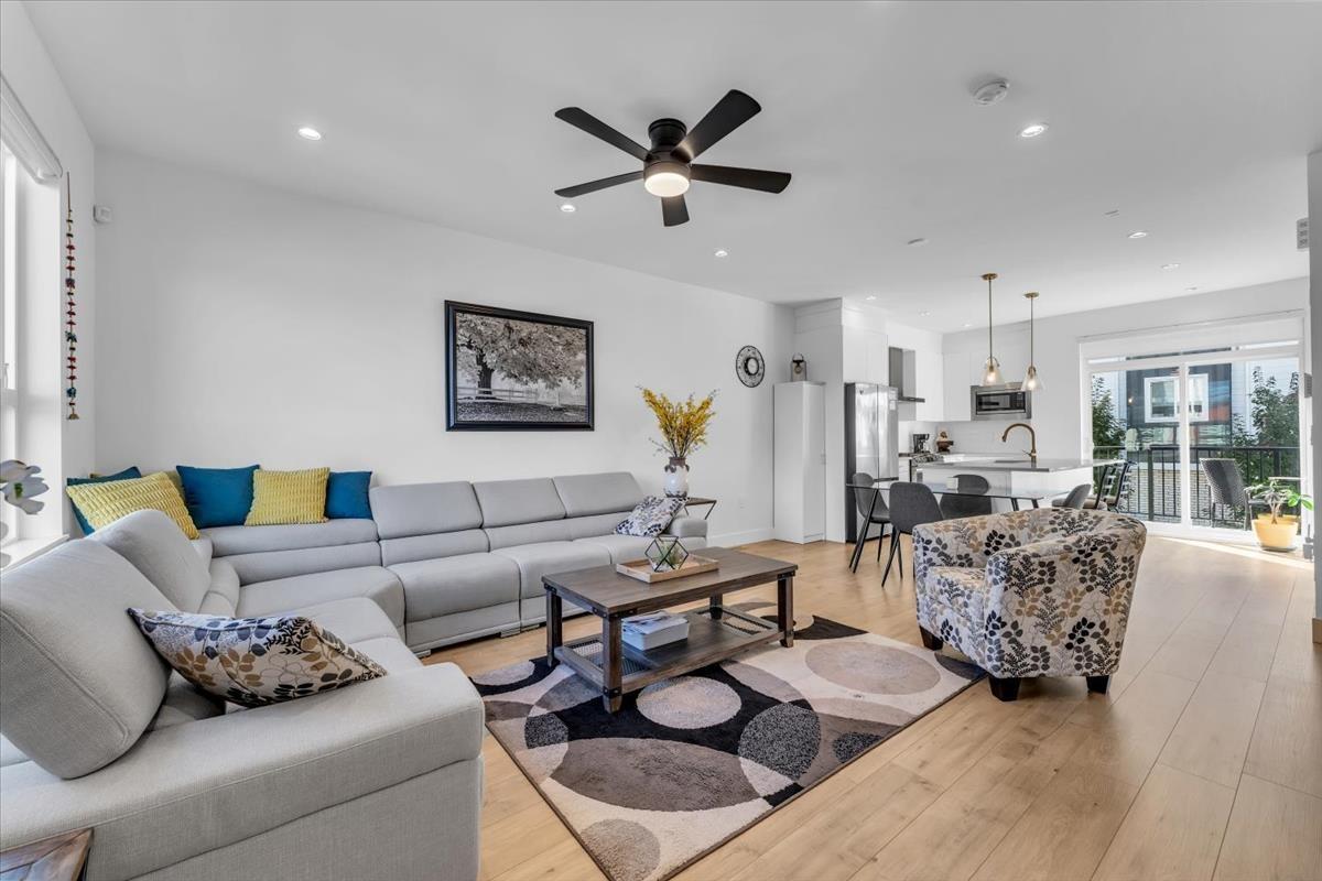 38 17458 100 AVENUE, Surrey