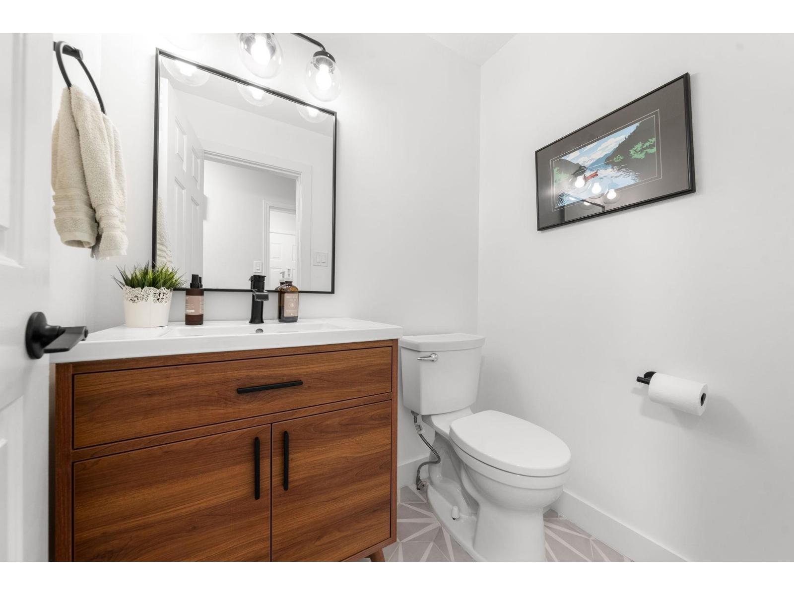 15560 VISTA DRIVE, White Rock