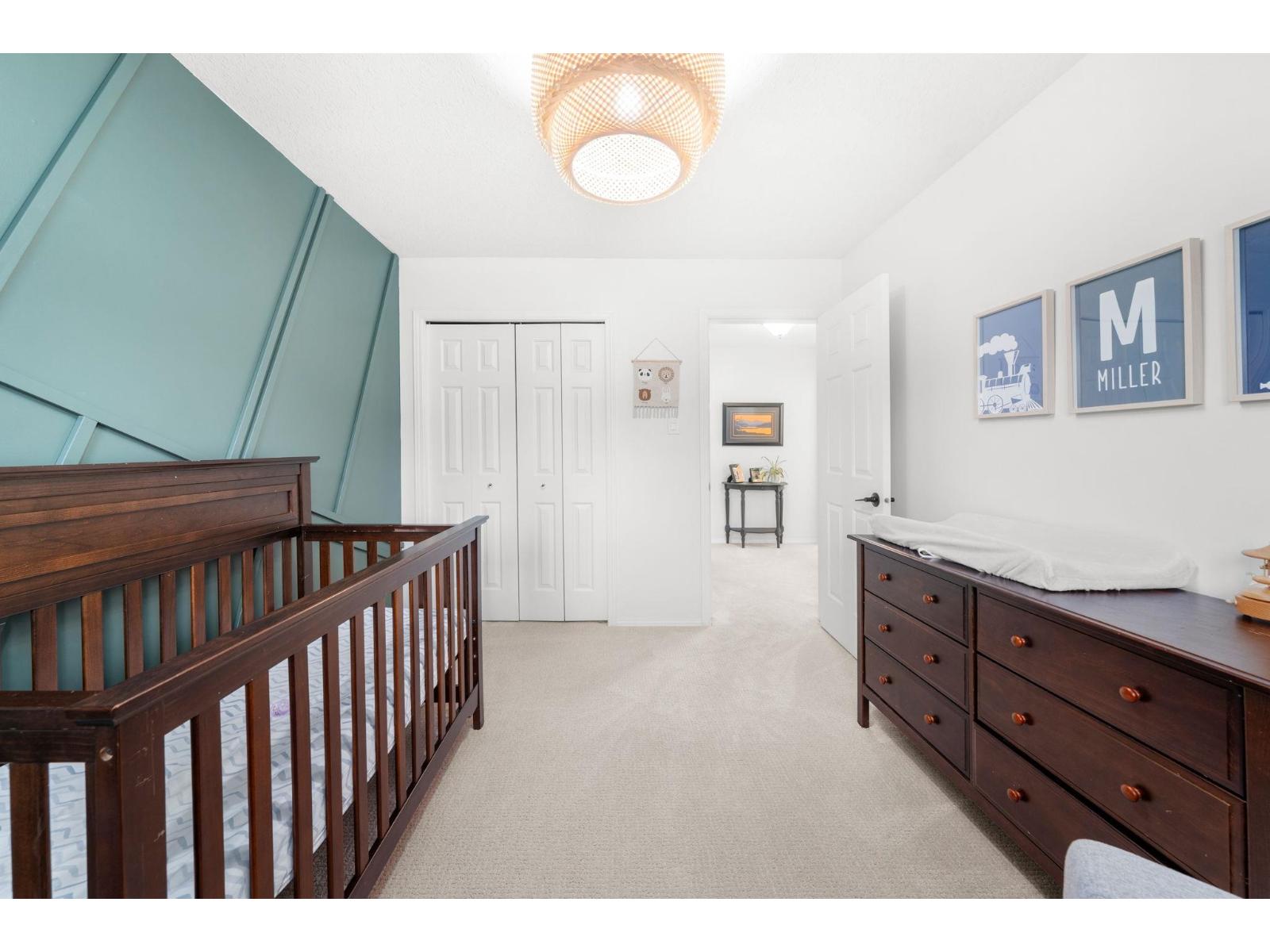 15560 VISTA DRIVE, White Rock