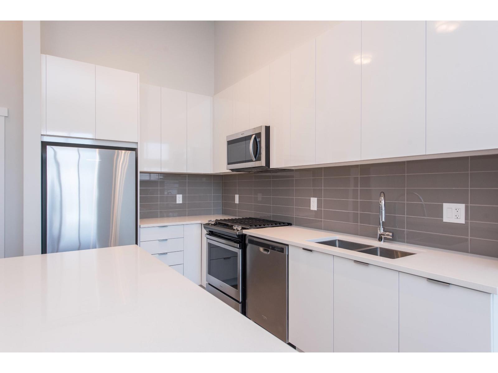 C610 8150 207 STREET, Langley