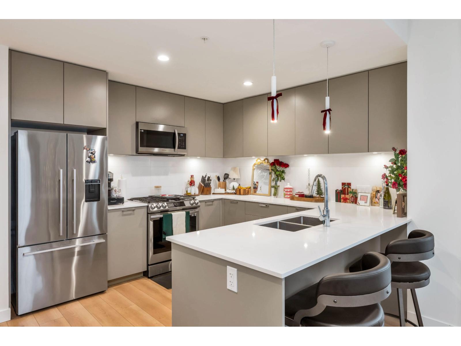 610 8380 200A STREET, Langley