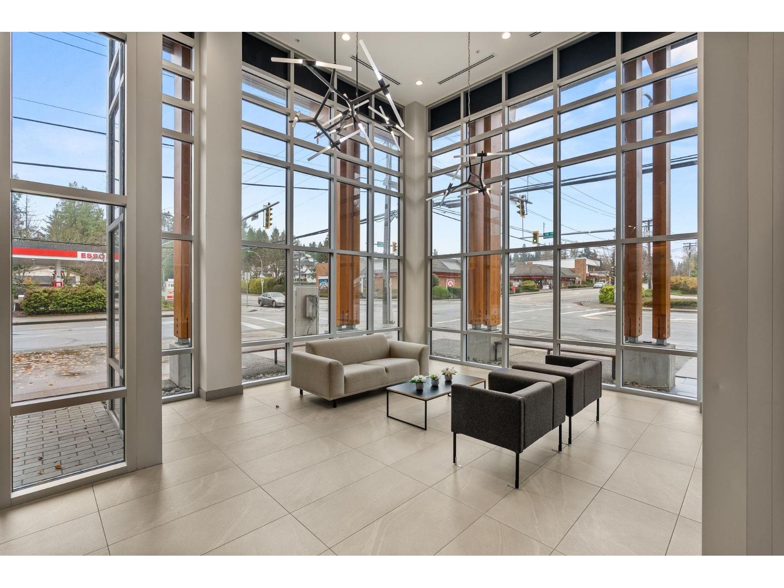 214 14022 NORTH BLUFF ROAD, White Rock