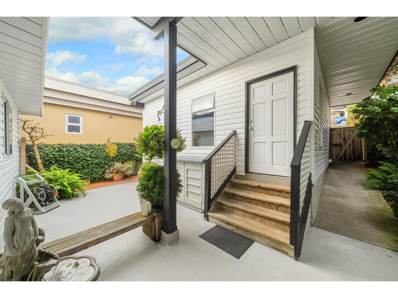 14786 UPPER ROPER AVENUE, White Rock