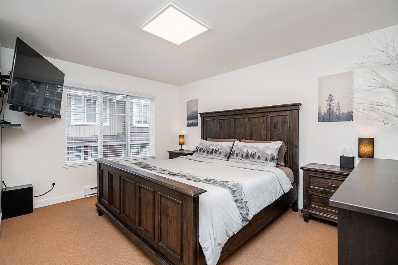 8 19455 65 AVENUE, Surrey