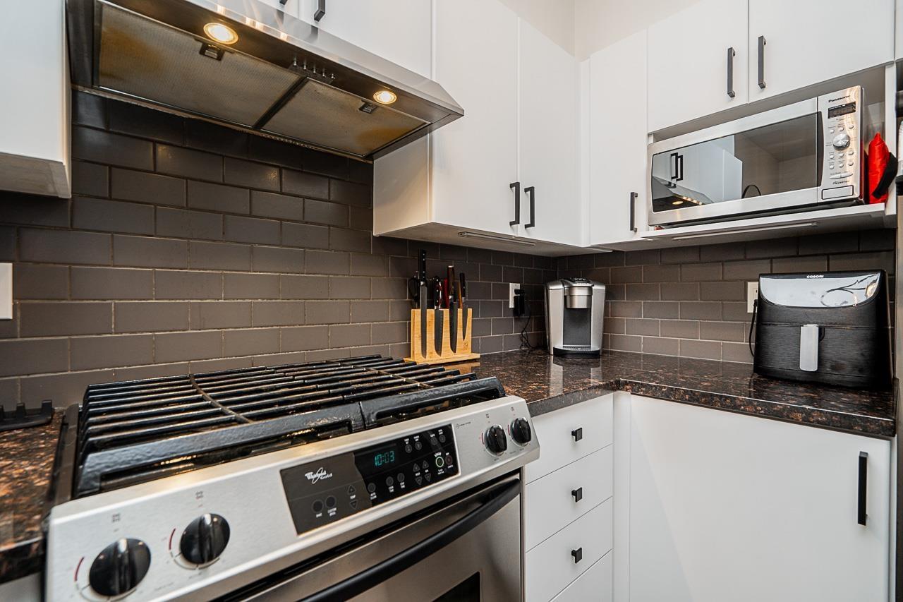 8 19455 65 AVENUE, Surrey