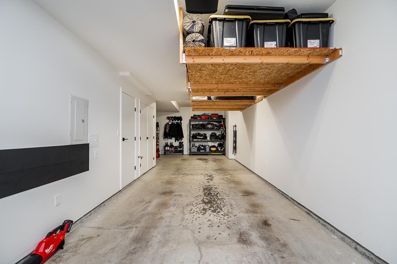 8 19455 65 AVENUE, Surrey