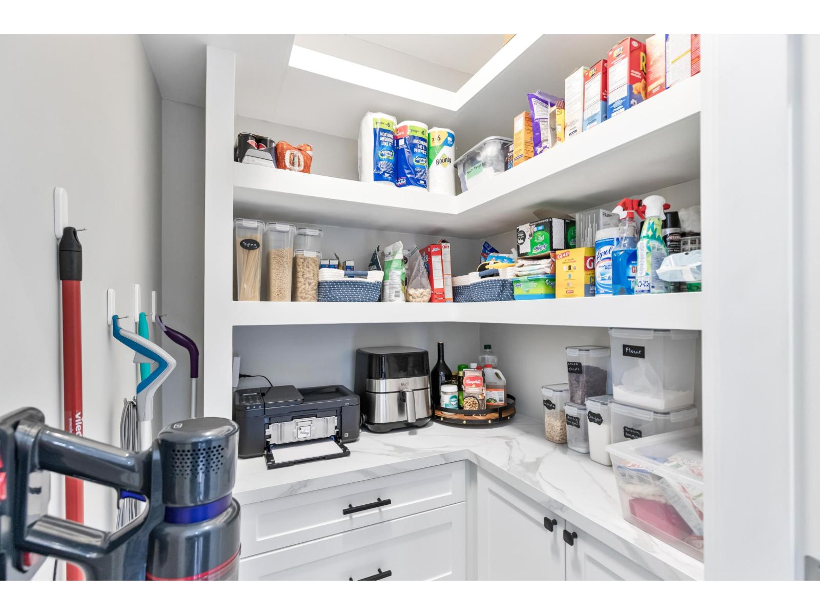 209 15185 36 AVENUE, Surrey